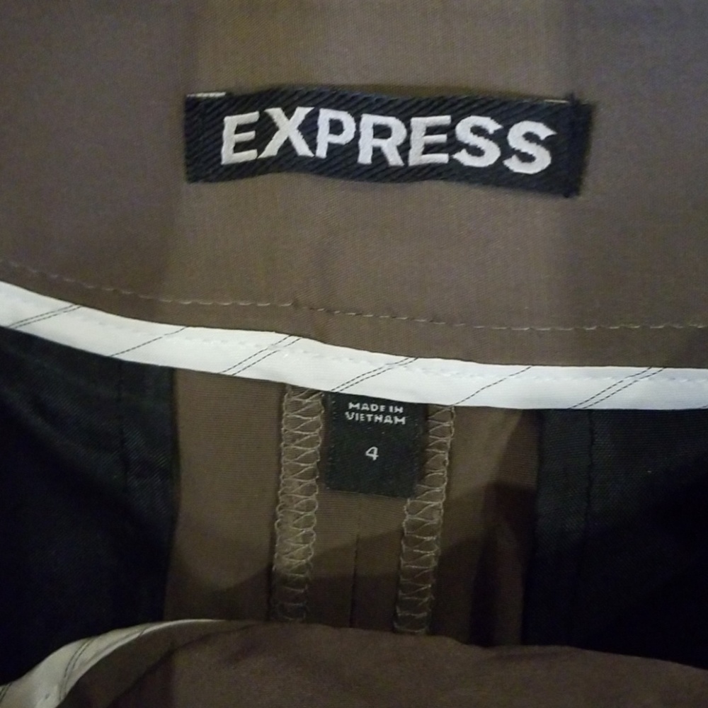 Express shorts - Picture 3 of 4